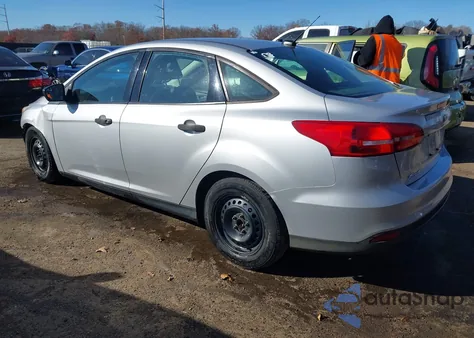 2016 Ford Focus S z USA, uszkodzony, nr VIN 1FADP3E28GL385931